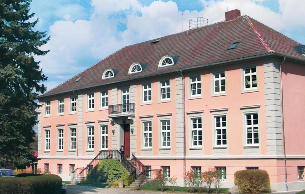 Herrenhaus Luebbenow Екстериор снимка