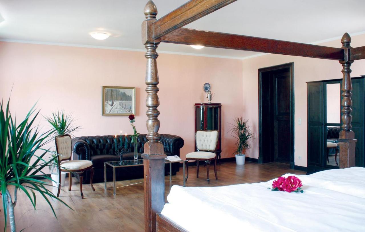 Herrenhaus Luebbenow Екстериор снимка