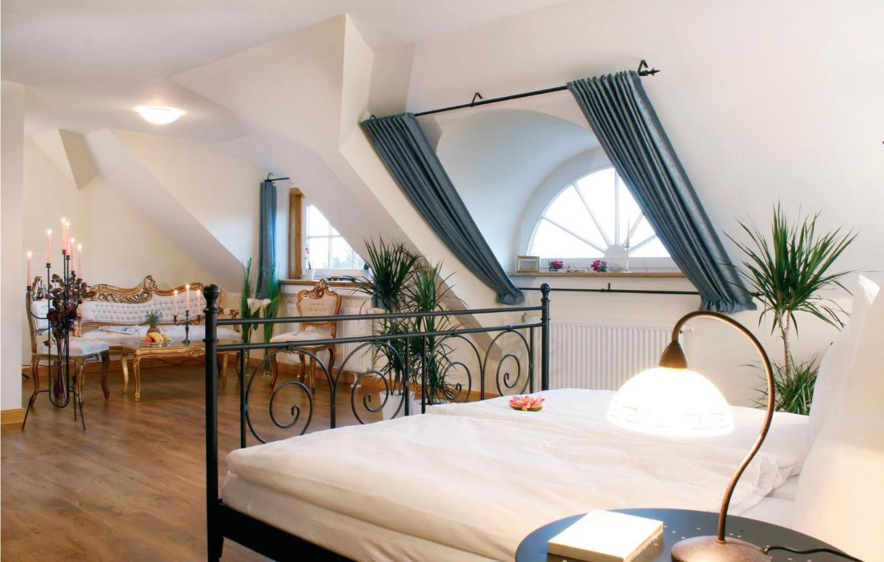 Herrenhaus Luebbenow Екстериор снимка